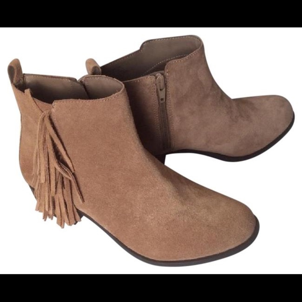 Vince Camuto
Wild Mushroom Brynn Suede Fringe Boots/Booties